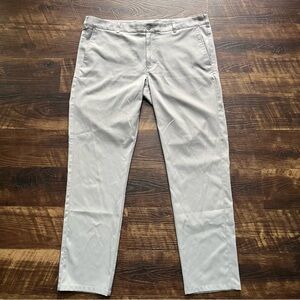 Mizzen+Main light gray Baron Trim fit athletic chino golf pants 38x32 act 38x31